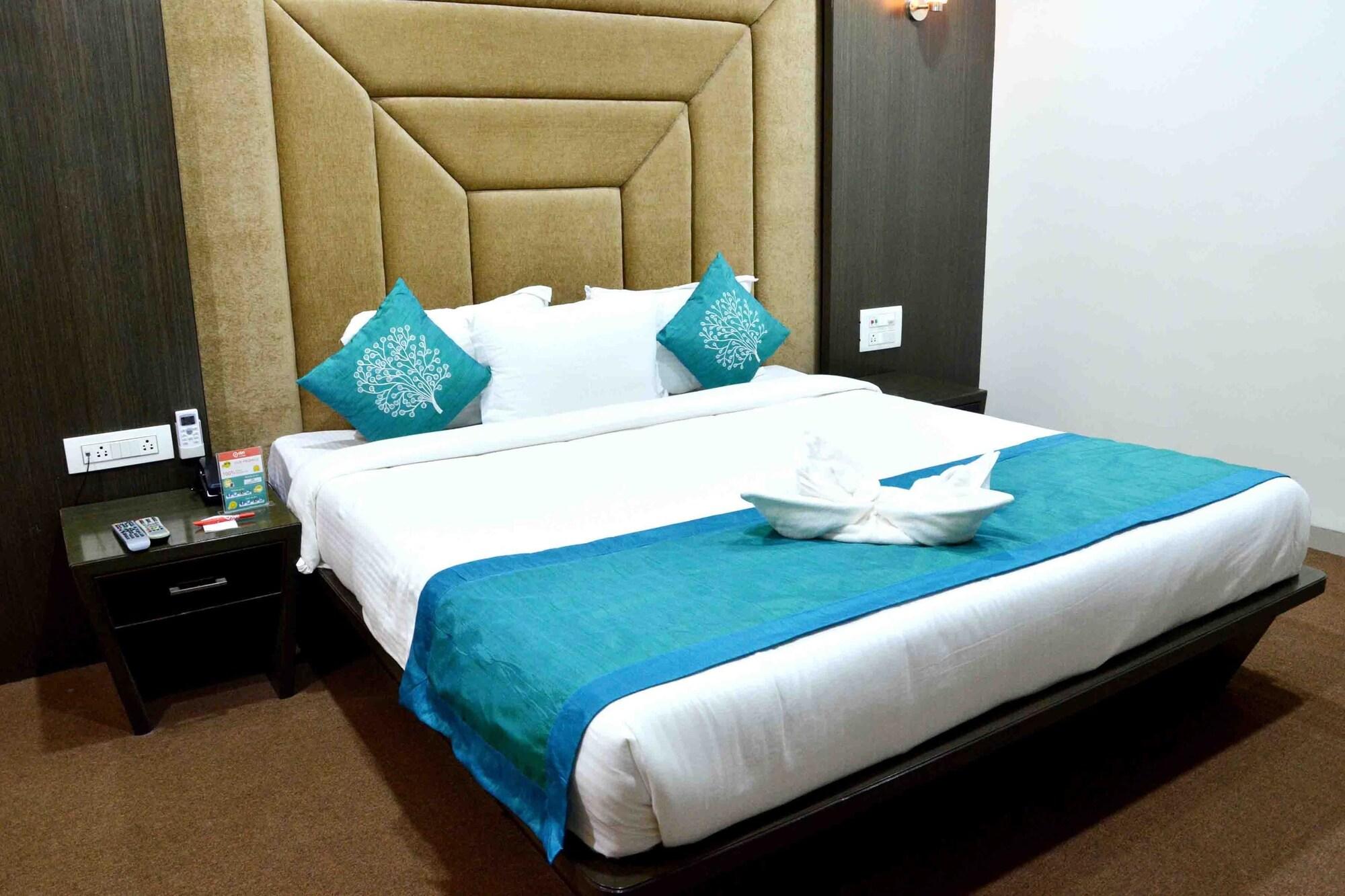 Capital O 1546 The Sensation Hotel Indore Exterior photo