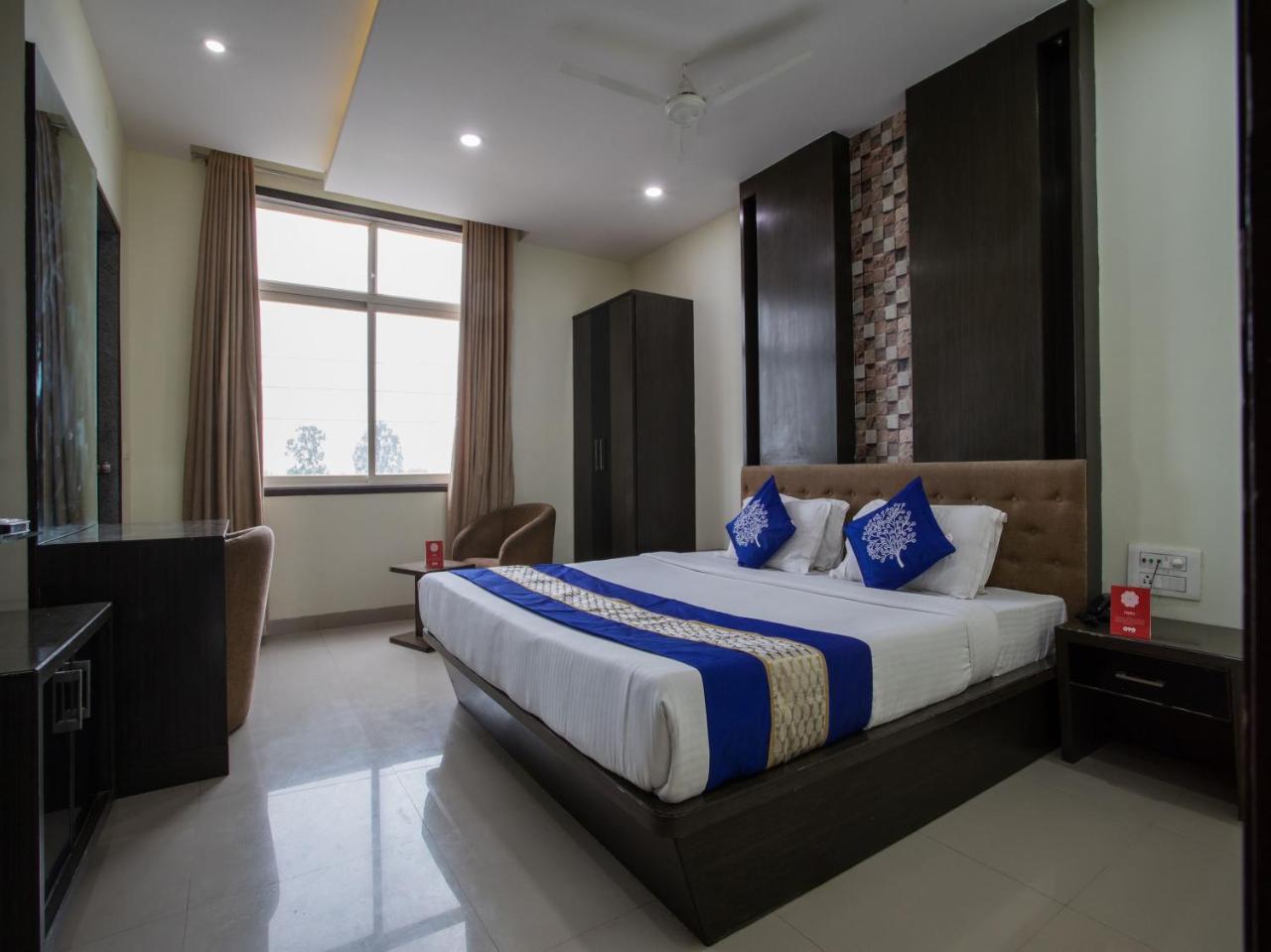Capital O 1546 The Sensation Hotel Indore Exterior photo